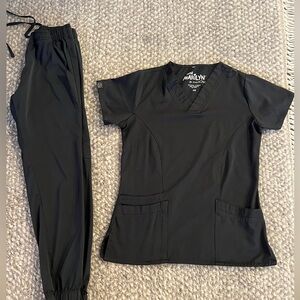 Gray Scrub Set with Pockets